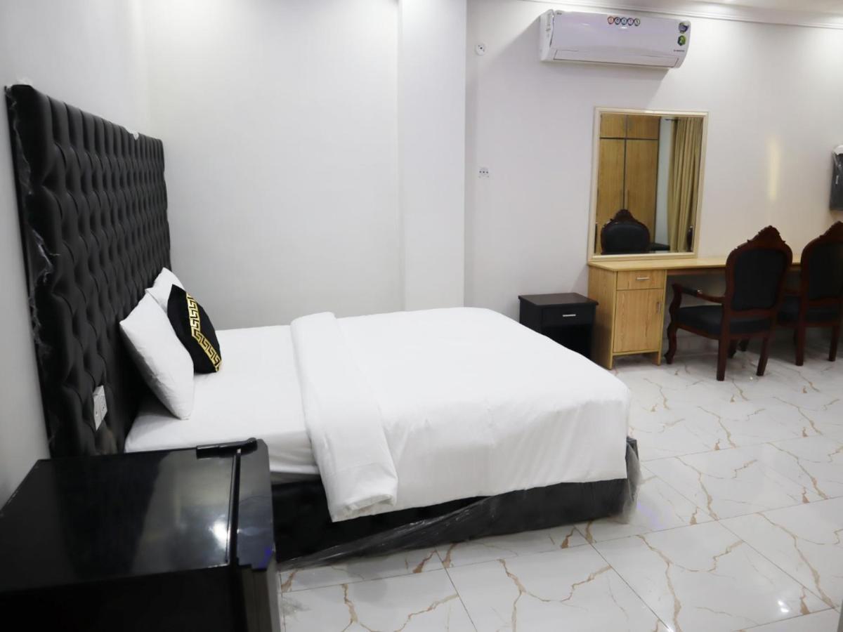 Hotel Orange One Lahore Exterior photo