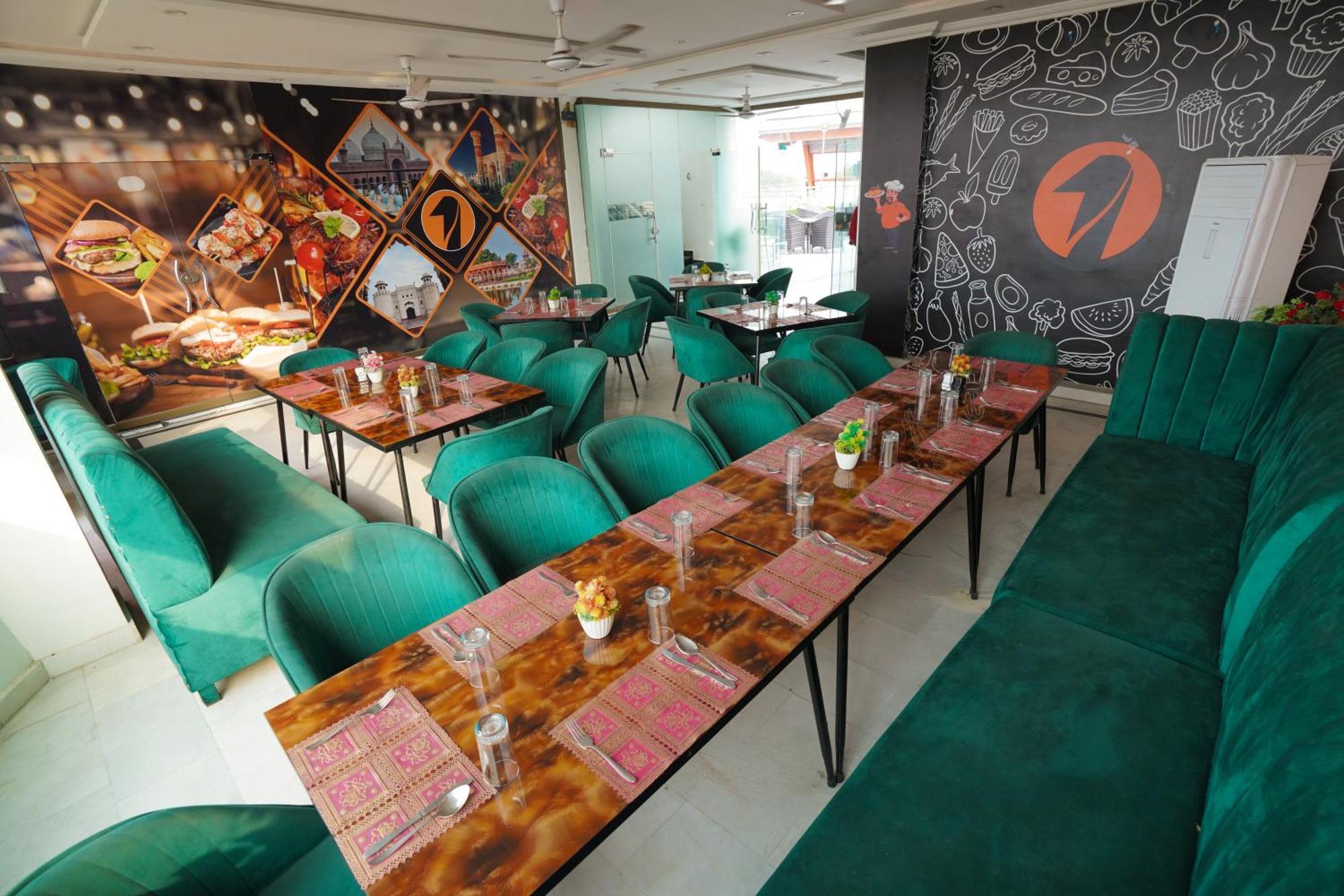 Hotel Orange One Lahore Exterior photo