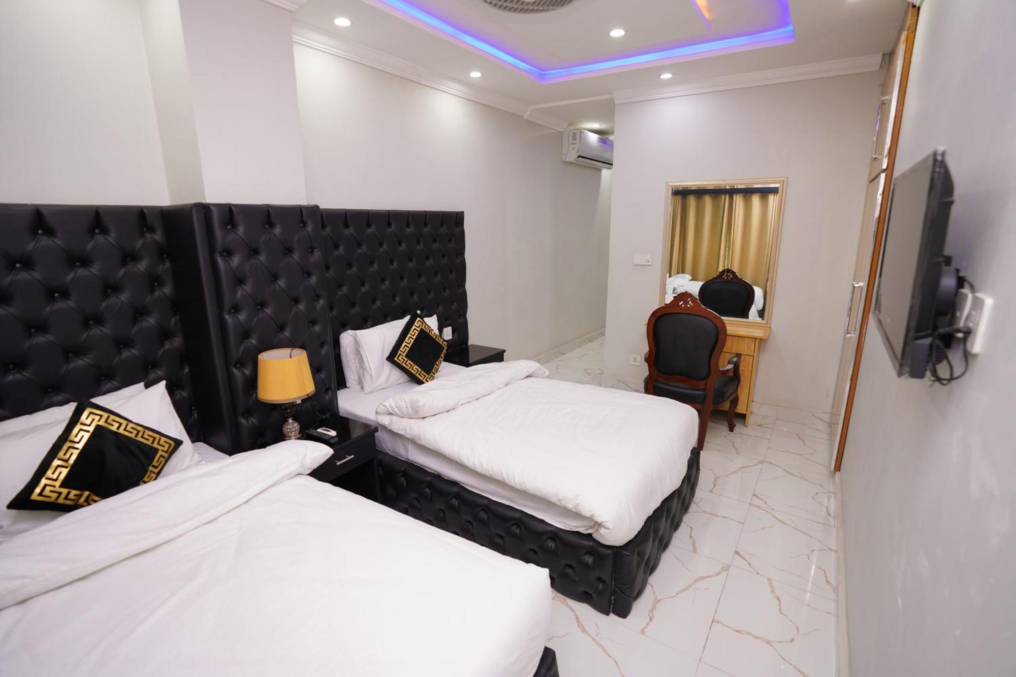 Hotel Orange One Lahore Exterior photo