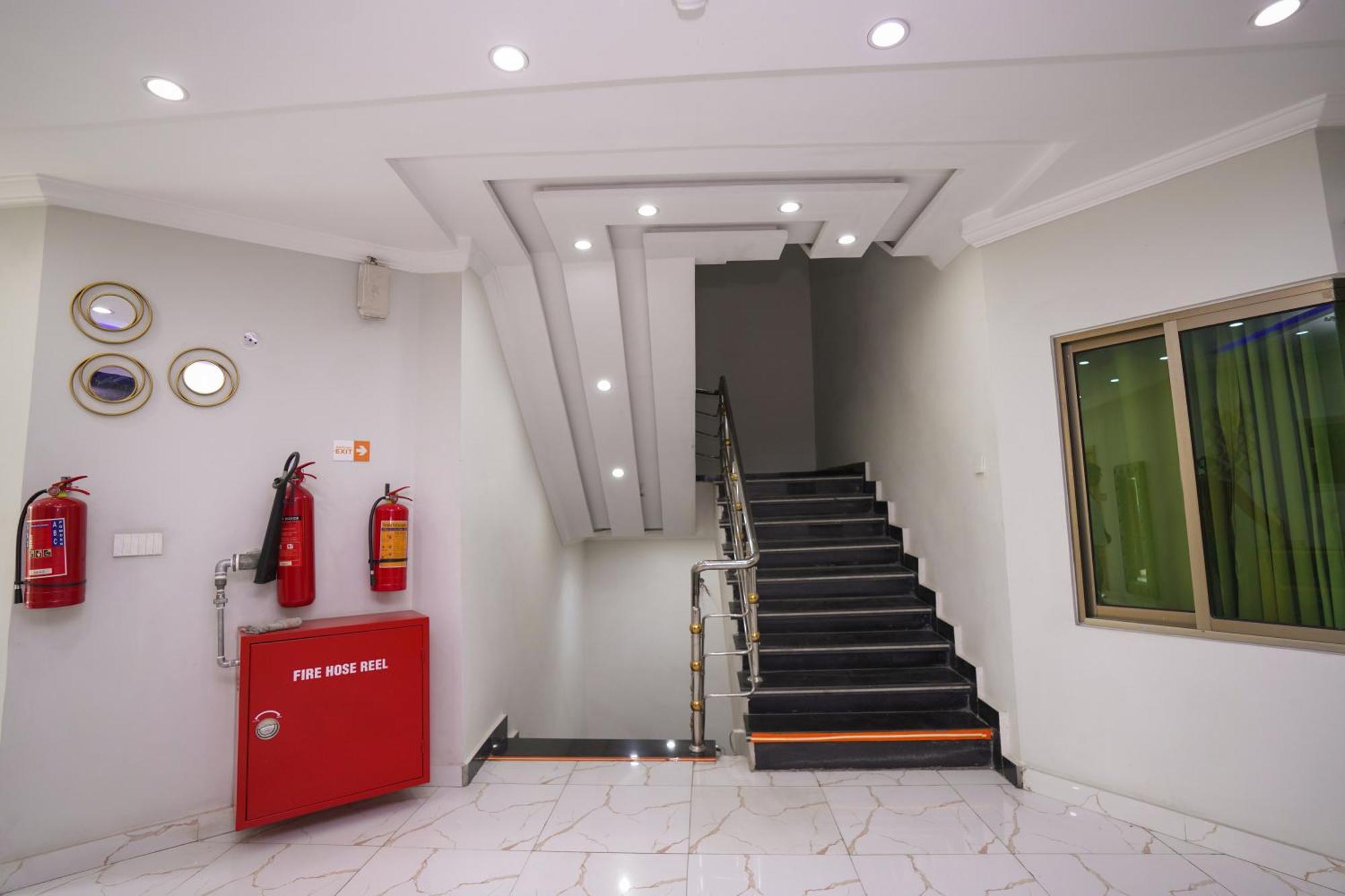Hotel Orange One Lahore Exterior photo