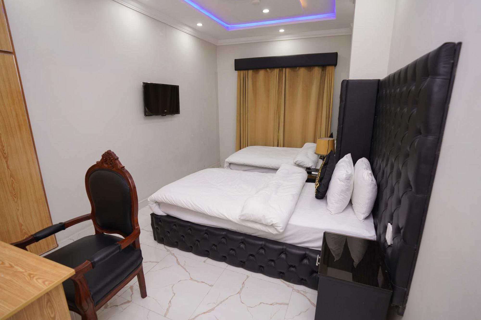 Hotel Orange One Lahore Exterior photo
