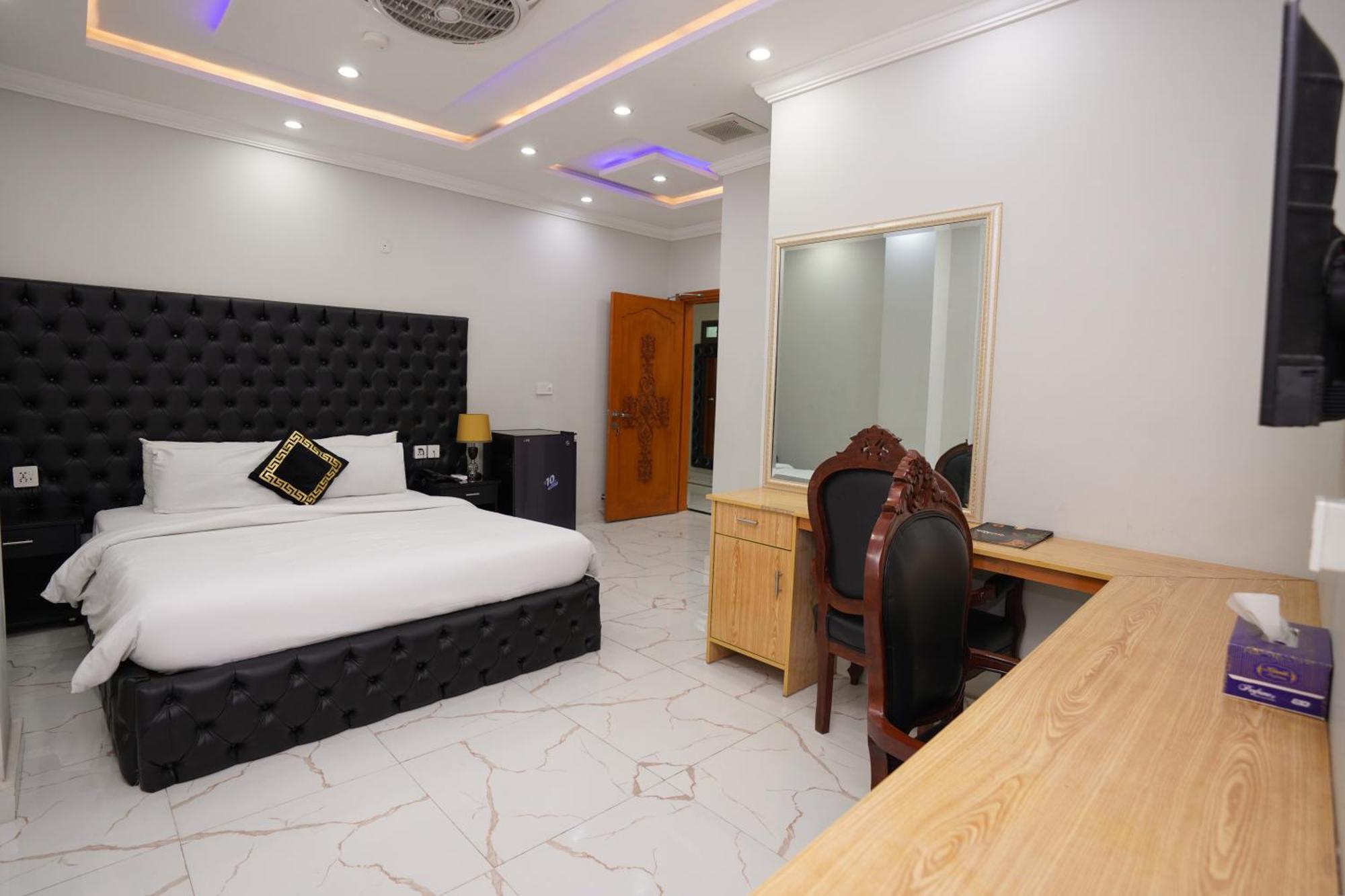 Hotel Orange One Lahore Exterior photo