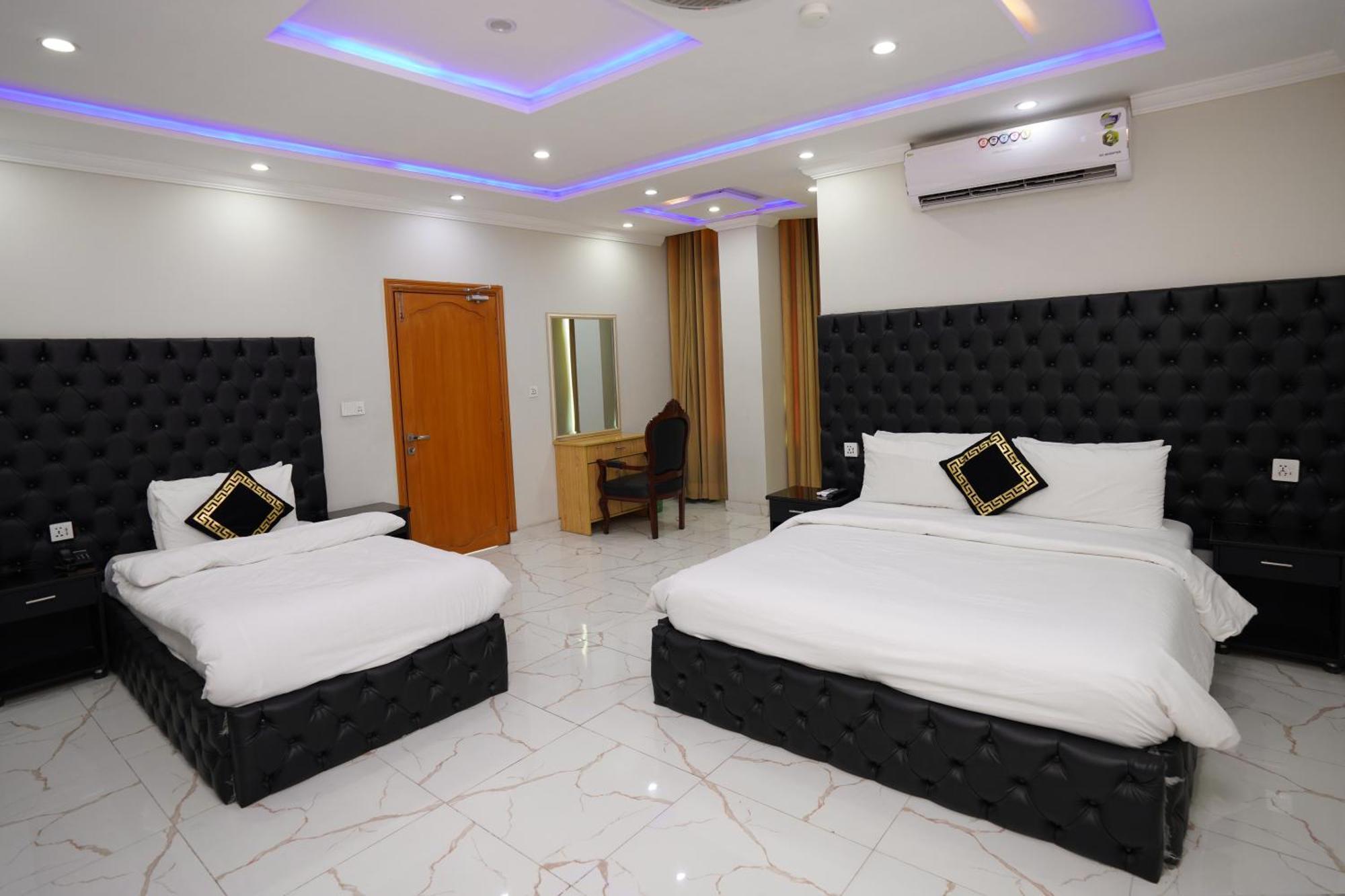 Hotel Orange One Lahore Exterior photo