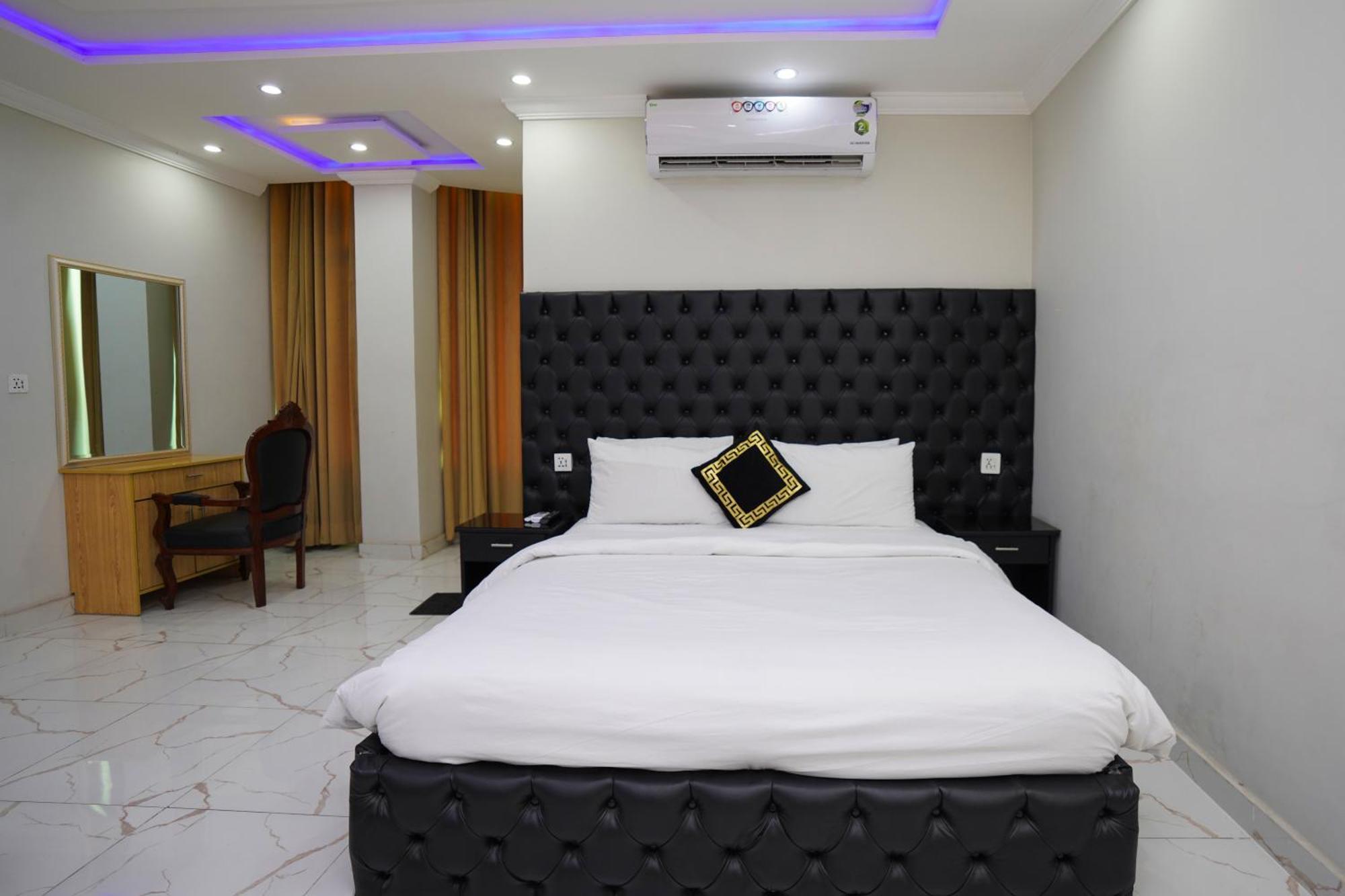 Hotel Orange One Lahore Exterior photo